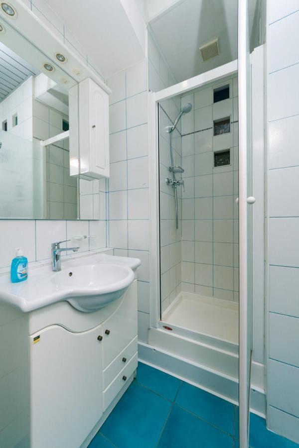 كييف Apartment On Mala Zhytomyrska Street 17 المظهر الخارجي الصورة