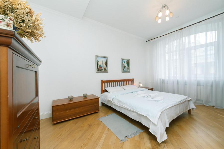 كييف Apartment On Mala Zhytomyrska Street 17 المظهر الخارجي الصورة